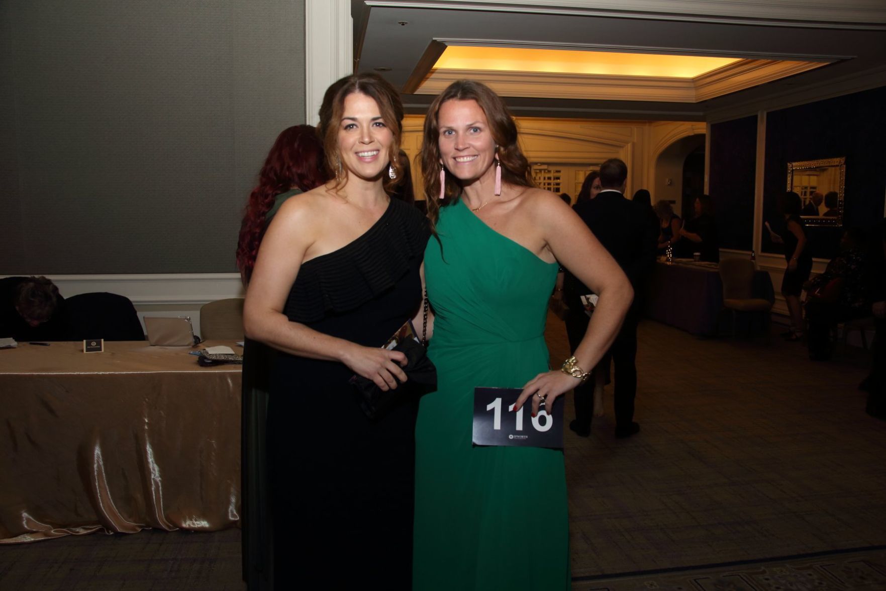 Alison Marischen, Annie Benninger